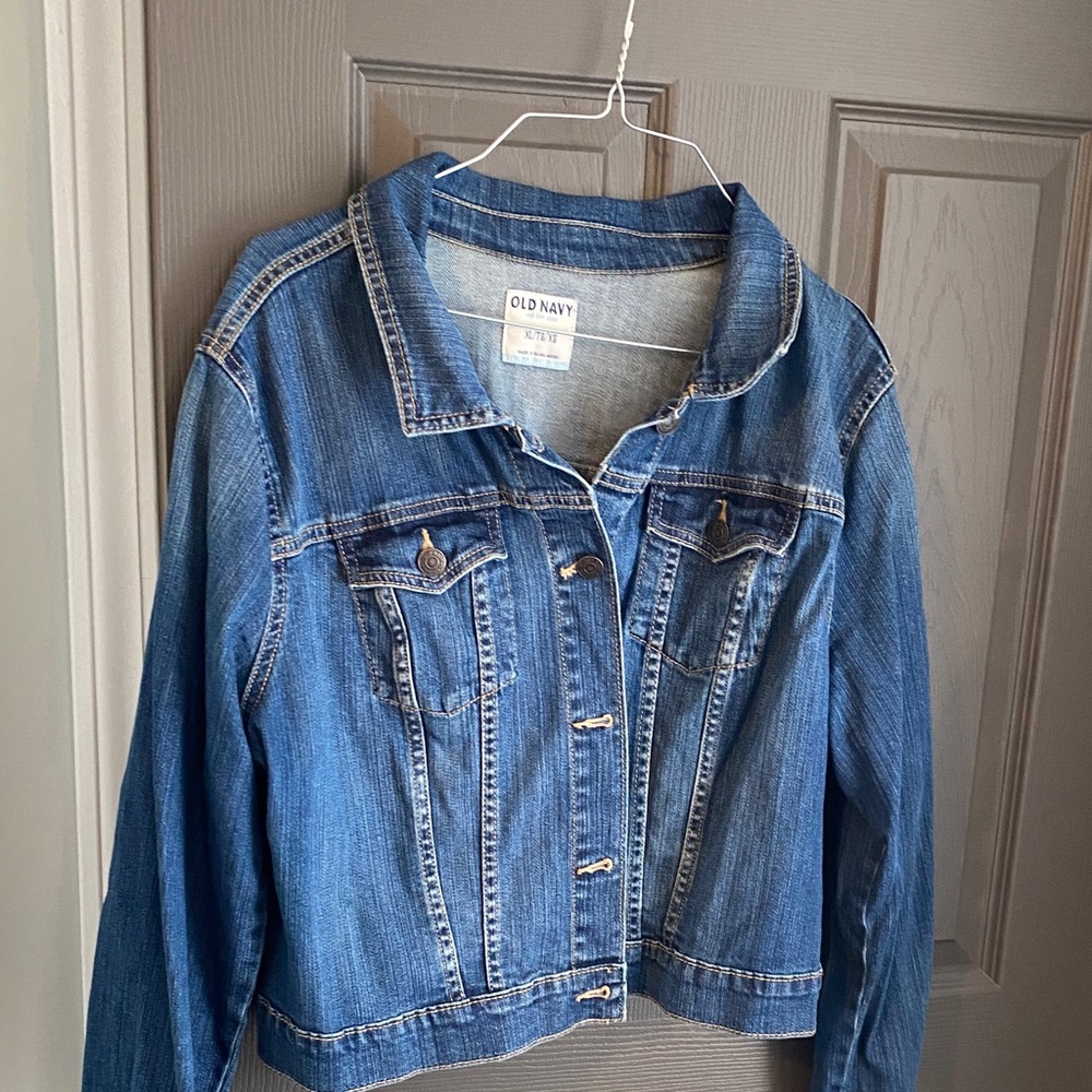 Old Navy Women's Classic Blue Jean Jacket
